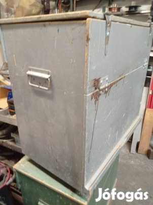 Fa láda univerzális