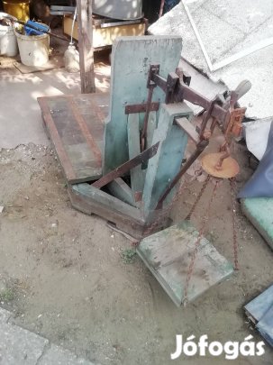 Fa mázsa eladó. ( 7000ft.) 