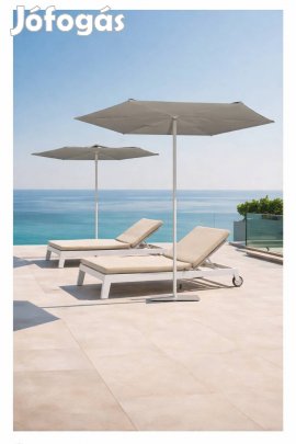 Fa napozóágy, guruló kerékkel. kerti bútor 