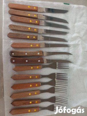 Fa nyelű evőeszközök