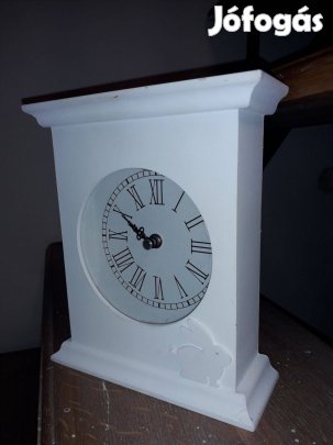 Fa óra állóóra nyulas