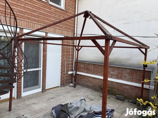 Fa pavilon eladó