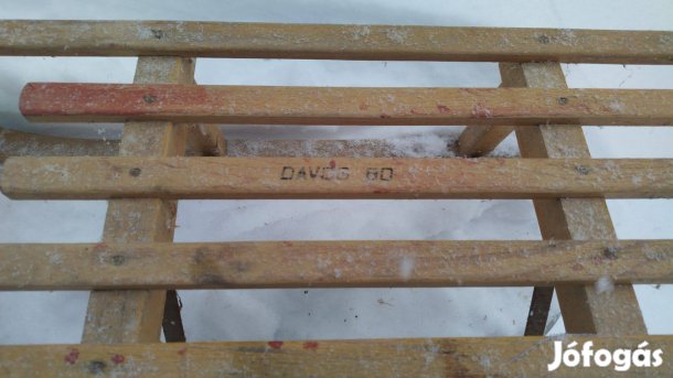 Fa szánkó vasalással