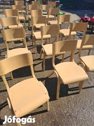 Fa székek 19db