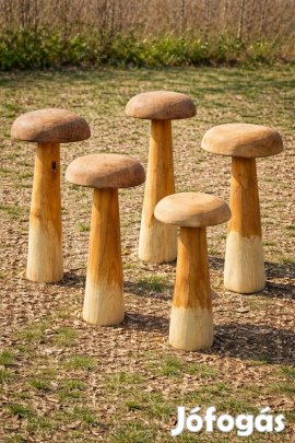 Fa szobor gomba