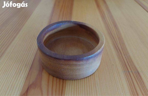 Fa tálka, 8,5 cm átmérőjű