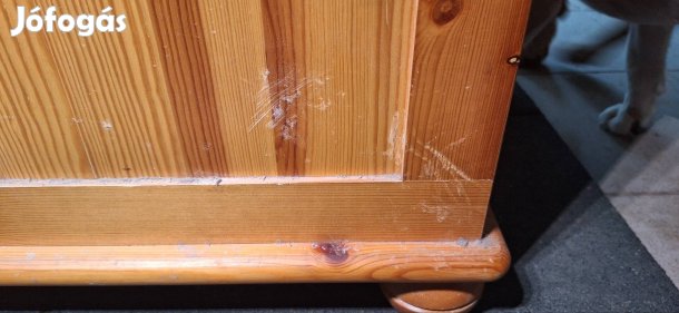 Fa tároló szekrény/doboz