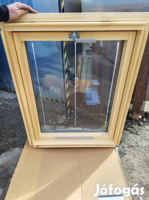 Fa tetőtéri ablak, tetőablak 2-rétegű üveggel 78x98cm