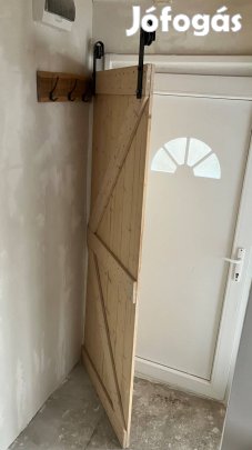 Fa tolóajtó vasalattal együtt 200 x 85 cm
