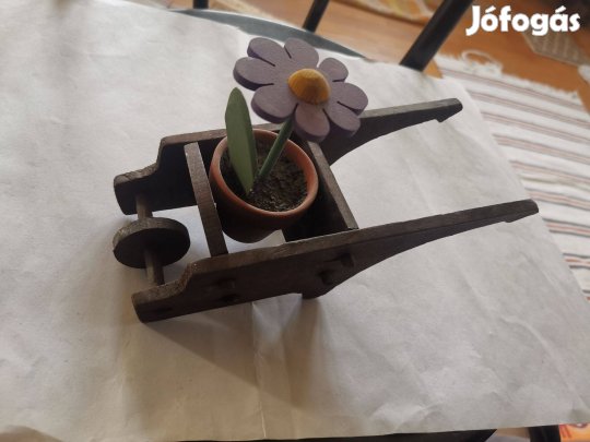 Fa virágos fa talicska dísz 18cm