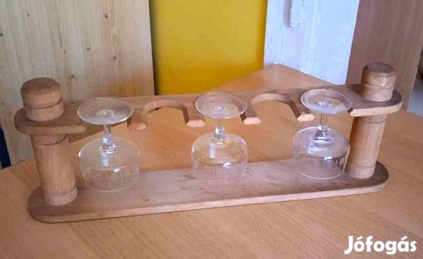 Fából készült asztali pohártartó állvány