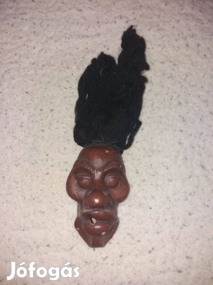 Fából készült fali dísz