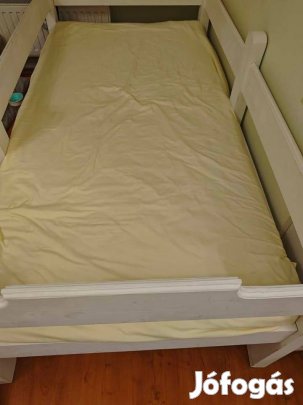 Fából készült gyerekágy eladó