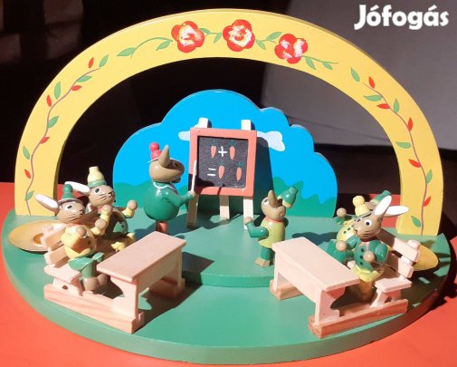 Fából készült nyúl iskola dísztárgy