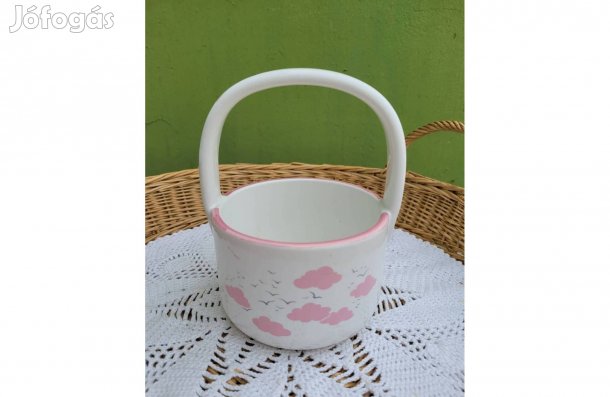 Fajansz kosárka