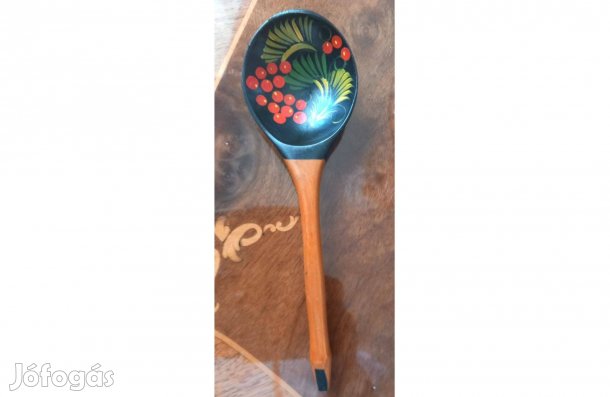 Fakanál, népi motívumokkal díszített eladó