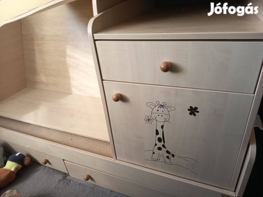 Faktum gyerekbútor -ágy, szekrények, pelenkázó együtt