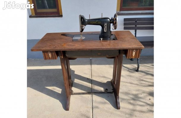 Falábú varrógép antik retró régi