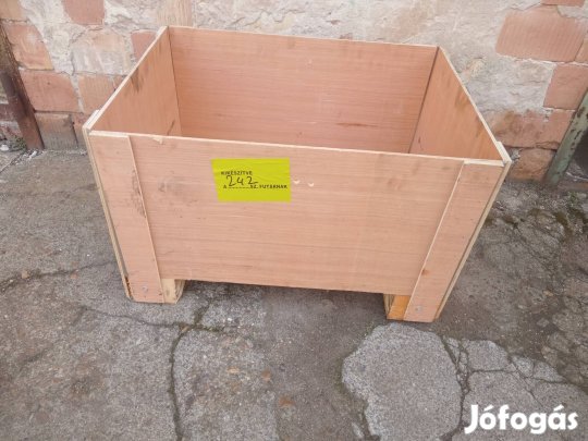 Faláda Nagyobb méretű