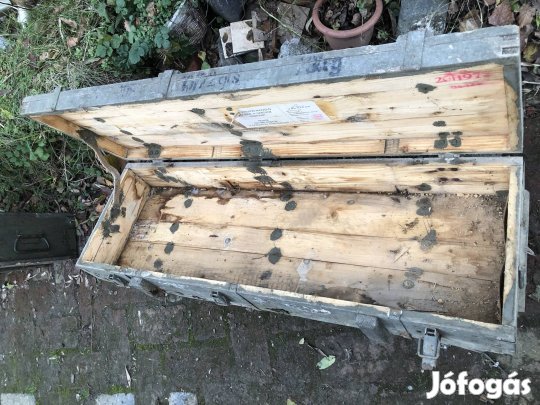 Faláda, régi katonaláda 38* 108 cm, 22 cm 8500 Ft/db:Lenti