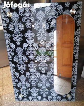 Fali Tükör teljes üveglap ruhaakasztókkal