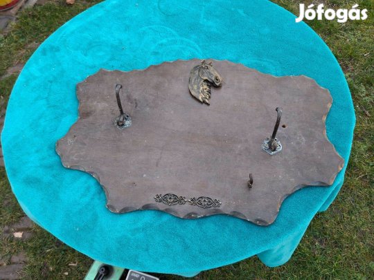 Fali dísz, akasztó ló, lovas fából 3500 forintért eladó