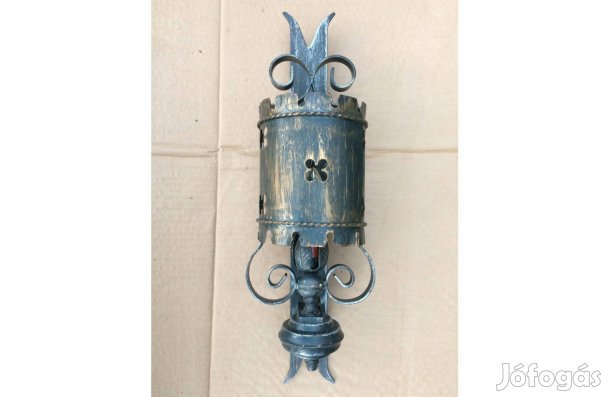 Fali lámpa kovácsolt vas