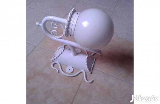 Fali lámpa kültérre vagy belülre