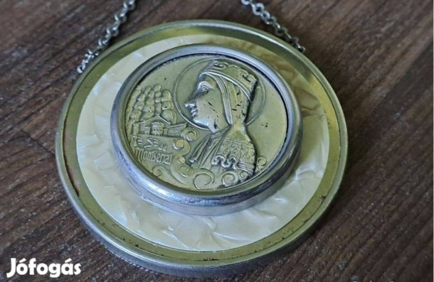 Fali szentkép, egyedi kegytárgy