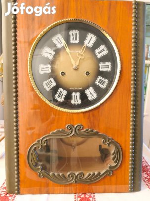 Falióra tartozékokkal