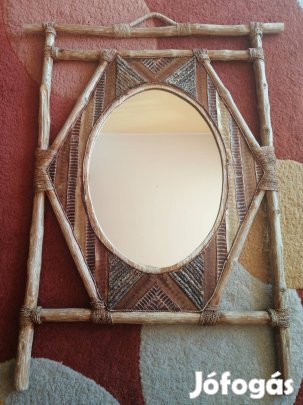 Falitükör bambuszkeretben