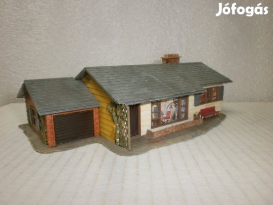 Faller -falusi ház . faház garázzsal - 1:87 - ( C-38)