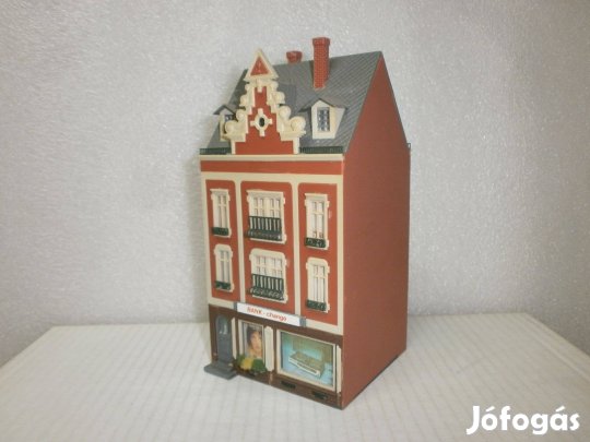 Faller -városi emeletes lakóház üzlettel - 1:87 - ( F-53)