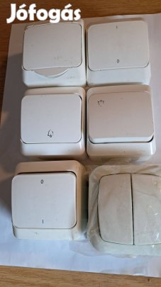 Falon kívüli, vízmentes kapcsoló, dugalj és csengő!