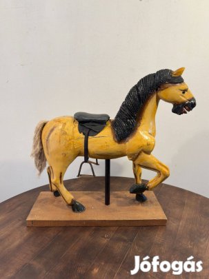 Falovacska,régi hintaló