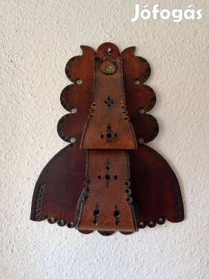 Falra akasztható bőr újságtartó