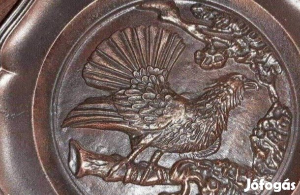 Falra akasztható disztányér