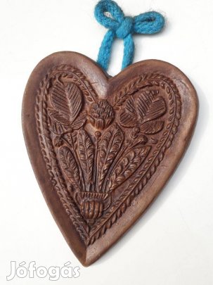 Falra akasztható kerámia szív