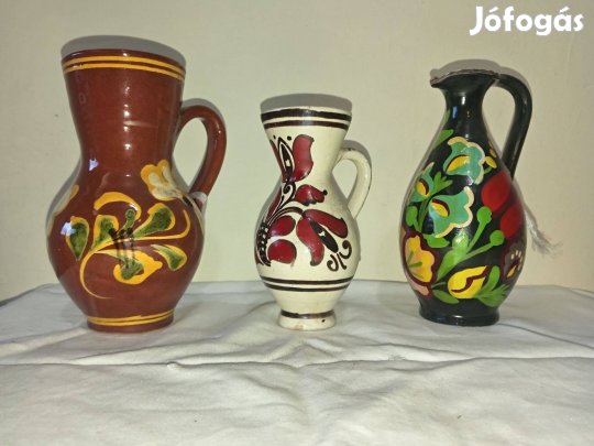 Falra akasztható kis köcsögök