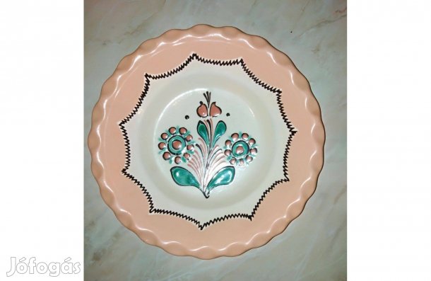 Falra akasztható népművészeti dísztányér