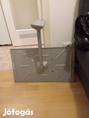 Falra szerelhető teleszkópos téve tartó konzol