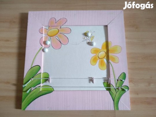 Falra szerelhető üzenő tábla , virágos