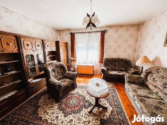 Falusi Csokkal Is Megvásárolható, Azonnal Költözhető Családi Ház