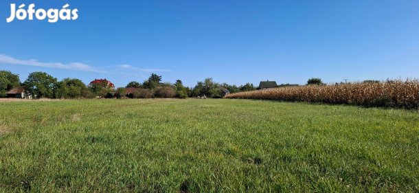 Falusi csok támogatásra alkalmas településen építési telek-remek áron