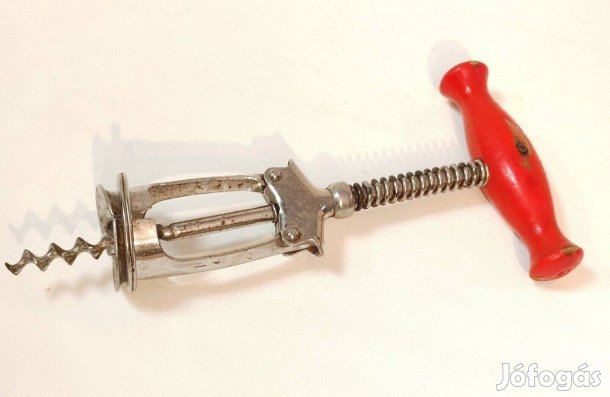 Fanyelű, rugós Retro dugóhúzó