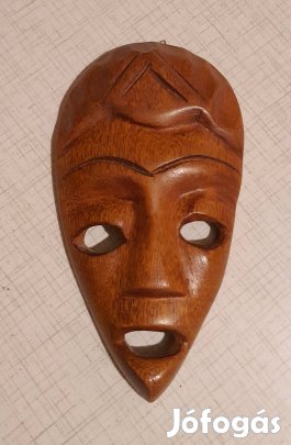 Faragott fa afrikai maszk, falra akasztható dísz