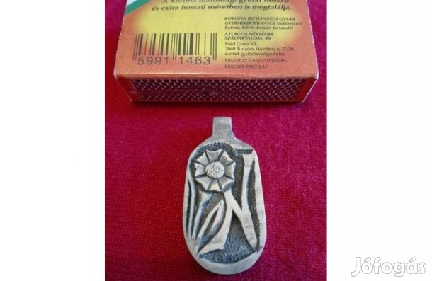 Faragott medál N-betűvel eladó!