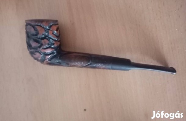 Faragott pipa jelzett Bruyere Kőrös