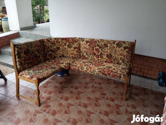 Faragott sarok ülőgarnitúra