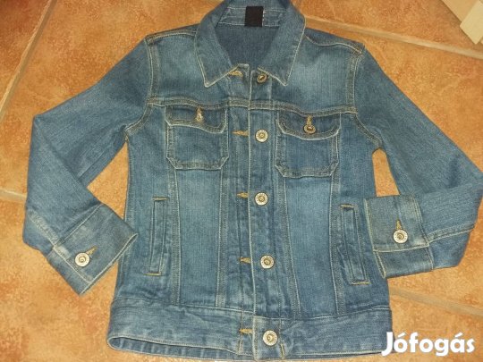 Farmerdzseki eladó, 110-es méretben